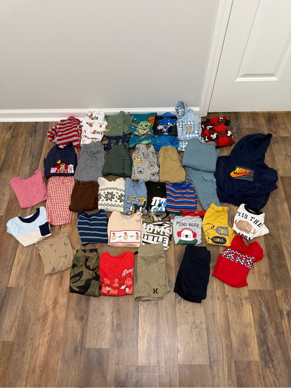 Lot of 40 Size 2T Boys Fall Bundle